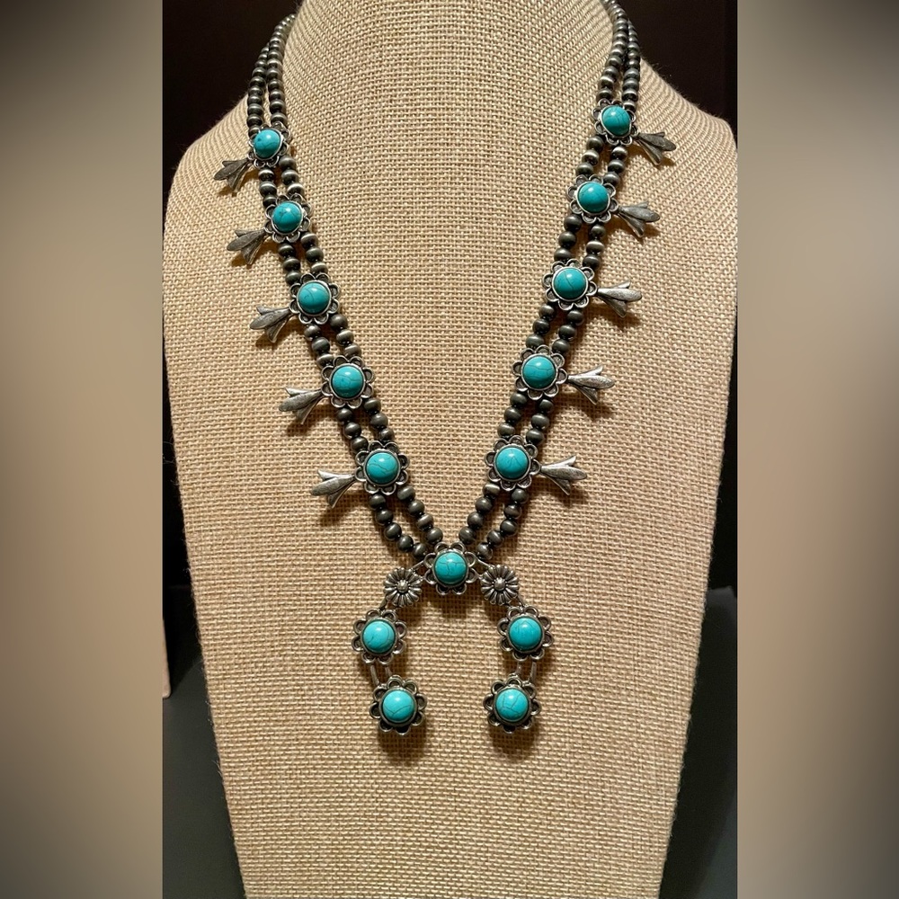 Squash Blossom Necklace Turquoise/Silver - Picture 10 of 11